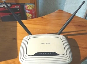 Modem Router Tp-link 300mbps Wifi Dual Good Trasmission Internet gaming Speed - Foto 1 di 3