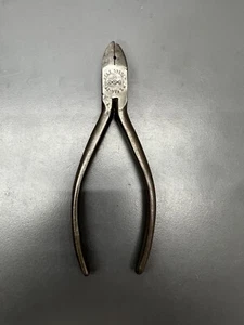 (N) VINTAGE UTICA BELL SYSTEM 242 - 5 1/2 CUTTING PLIERS - DIAMONDS LOGO - USA - Picture 1 of 5
