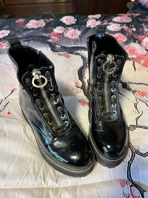 DKNY Gothic Platform Boots 8,5  - Image 1 of 4