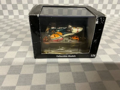 1:24 IXO / 2 WHEELS HONDA NSR 500 MICK DOOHAN #1 CHAMPIONSHIP WINNING BIKE 1998 - Image 1 of 4