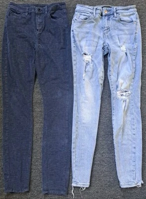 Pantalones de mezclilla ajustados de tiro medio Guess Sexy Curve elásticos para mujer/junior talla 26  Foto 1 de 4