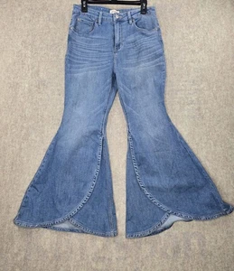 Shyanne Flare Leg X-Short Jeans Size 32 Medium Wash Denim Western Style - Picture 1 of 13