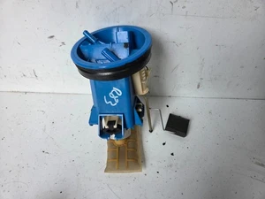 BMW E36 316 318 318is 320 323 328 M3 3.0  Fuel pump  r83 - Picture 1 of 7