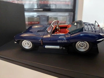 1/18 AUTOART JAGUAR XK-SS AZUL Foto 1 de 4