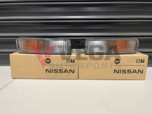 Front Indicator Set (RHS & LHS) to suit Nissan Skyline R33 GTS-T Series 1 26130- - Bild 1 von 4