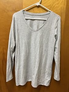 Soft Surroundings Grey V-neck Long Sleeve Basic Shirt Size Medium M Women’s