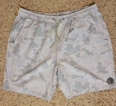 Marsh Wear Shorts Mens XXL Gray Duck Frog Camo Hybrid Upland 8.5" Inseam Hunt - Image 1 of 4