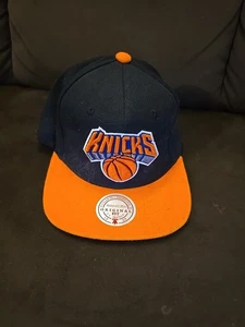 Sombrero New York Knicks. espalda a presión mitchell and ness - Imagen 1 de 2