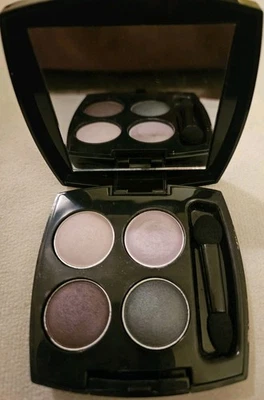 Avon True Color Eyeshadow Quad Q601 Denim Blues 0.20oz  New Old Stock No Box - Image 1 of 4