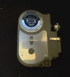Universal Camera Corp Cinemaster II Model G-8 8mm Movie Camera - Picture 1 of 9
