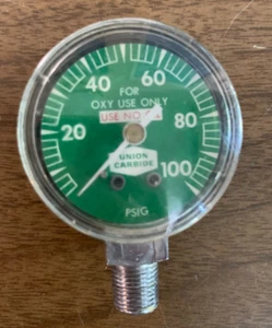 UCC Oxygen Low Pressure 0-100 psi Gauge 1-1/2" Male 1/8" NPT Bottom fitting NOS - Picture 1 of 2