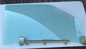 Ventana cristal puerta conductor mercedes w124 300ce lh 1988-1993 - Imagen 1 de 2