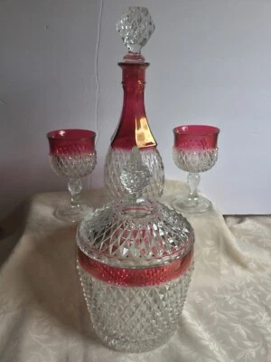 Vintage Indiana Diamond point Glass Ruby Red Set Decanter & stopper and Ice Buck - Image 1 of 4