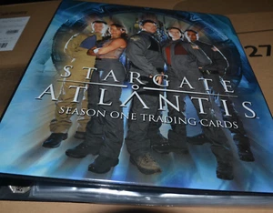 (Empty) STARGATE ATLANTIS SEASON 1 BINDER + 12 Empty 9 pocket storage pages - Picture 1 of 5