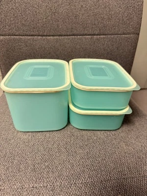 Tupperware 3 x Quadro 1 x 1,3 Liter und 2 x 500 ml Vorratsbehälter. - Bild 1 von 3
