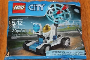 LEGO City Creator SPACE UTILITY VEHICLE # 30315 Car plus MINIFIGURE 39 pcs - Picture 1 of 3