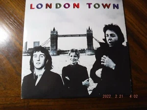 Wings London Town - Picture 1 of 1