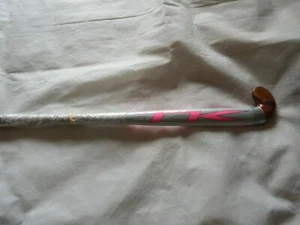 TK Wooden Technology Hockeyschläger Neu 26", 32" und 34" Pink & Silber REDUZIERT - Bild 1 von 5