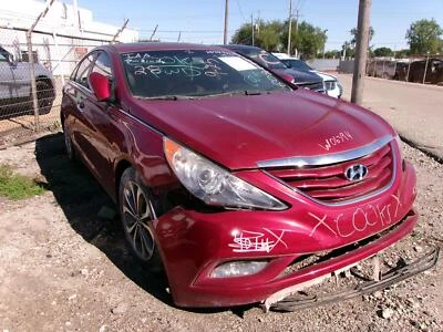 Used Washer Fluid Reservoir fits: 2013 Hyundai Sonata  Grade A - Image 1 of 4