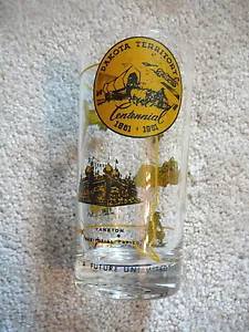VASO DE VIDRIO PROMOCIONAL DEL CENTENARIO DEL TERRITORIO DE DAKOTA 1961 - NORTE Y SUR - EUC - Imagen 1 de 6