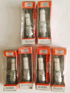 Vintage Champion Spark Plugs 28-60981 (x4) and 60842 (x2), New - Picture 1 of 2