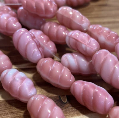 Cuentas de camarón giratorias de vidrio arte rosa japonés vintage años 30 era 12 en filamento 3/4 pulgadas Foto 1 de 4