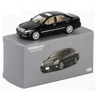 JKM 1:64 Toyota Crown Diecast Metal Model Car Collection New in Box - Image 1 of 4
