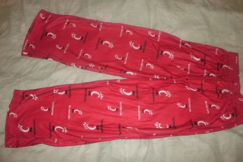 Cincinnati Bearcats Youth Team Logo Flannel Pajama Pants - size S 6/7 (B95) Cover