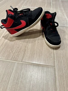 KID'S NIKE COURT BOROUGH MID (TD) 839981 002 BLACK/ACTION RED SIZE  1.5 - Picture 1 of 7