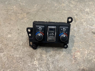 2010-2020 Nissan 370z Convertible Heated / Cooled Seat Switch OEM JE118 - Image 1 of 2