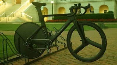 Two Roadbikes Professional Carbon Fiber Custom-built Summer  - Image 1 of 4