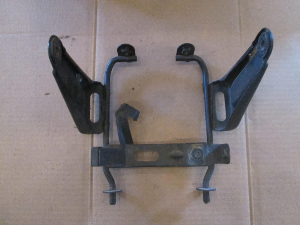 Honda Ascot 1982 FT500 FT 500 faros orejas luz de cabeza horquilla soportes de oreja montaje  Foto 1 de 3