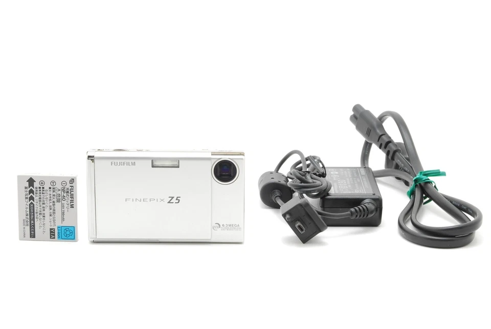 〈Near Mint〉Fujifilm FinePix Z Series Z5fd 6.3MP Digital Camera - Silver japan - Image 1 of 4