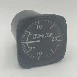 Indicador de velocidad vertical United (VSI), modelo 7000 C.31 C661080-0101 - Imagen 1 de 6