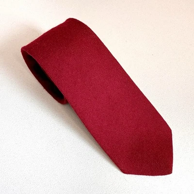 Lord & Taylor Tejido Punta de Corbata Borgoña Tela Texturizada Oficina Juegos con disfraces Foto 1 de 4