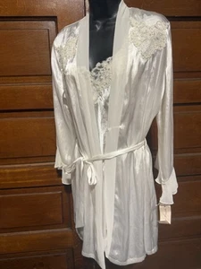 Linea Donatella White Satin & Pearl Bridal Peignoir Nightgown Robe S/Med NWT!!! - Picture 1 of 14