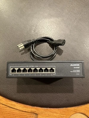 Aumox SG308P 120W 8-Port Poe Gigabit Ethernet Network Switch AC100-240V - Image 1 of 3