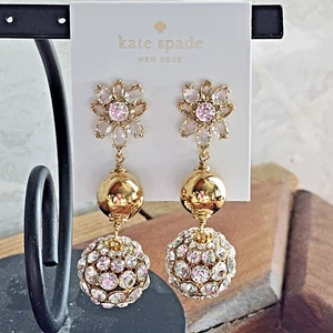 Kate Spade - Ilumina la habitación - Pendientes de triple gota - Oro/Cristal - Nuevo con etiquetas - $98 - Imagen 1 de 5