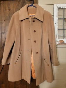 VTG Fashionbilt Casuals Women's Wool Tan mid length size M - Picture 1 of 12