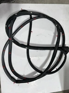 2007-21 Toyota Tundra Left Rear Door Wether Strip 67872-0C050 - Picture 1 of 2
