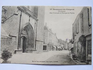 06D4 CARTE POSTALE - BEAUMONT DU PÉRIGORD - RUE PRINCIPALE ET PORTIQUE DE EGLISE - Imagen 1 de 2