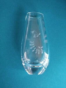 Vintage Orrefors Crystal Vase Etched Flowers & Leaves SIGNED Made in Sweden - Picture 1 of 2