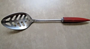 Vintage Slotted/SERVING/COOKING SPOON Utensil ANDROCK BULLET RED Bakelite Handle - Picture 1 of 5