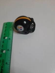 NFL MINI TASCHENGRÖSSE FOOTBALL GUMBALL HELM PITTSBURGH STEELERS REPLICA SEHR GUTER ZUSTAND - Bild 1 von 2