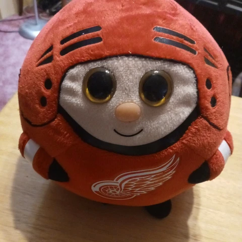 TY NHL Beanie Ballz - DETROIT REDWINGS 9 inch Ball Toy Cover