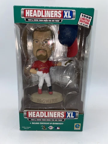 St. Louis Cardinals Mark McGwire Headliners XL Baseball Figure 7" Tall 1999 Cover