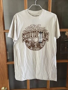 T-Shirt Schrute Farms The Office Beige Beet Self Defense B&B Tee Uomo M Nuova con etichette - Foto 1 di 3