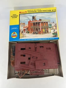 AHM #5834 HO Scale Rooming House Building Kit Original Box - Picture 1 of 3