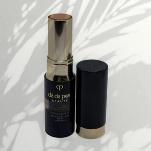 Corrector CLE DE PEAU BEAUTE Amplio Espectro FPS 10 Probador de Avellanas Nuevo Sin Caja - Imagen 1 de 1