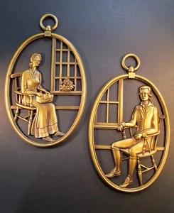 Vintage SYROCO Wood Oval Wall Hanging COLONIAL COUPLE GOLD - Picture 1 of 4